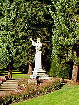  Impressionen Sehenswürdigkeit  Der Friedhof wurde 1877 eröffnet