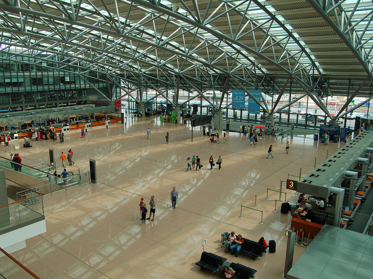 Flughafen Hamburg Foto Ubersicht Der Bilder Von Hamburg