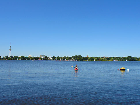 Kanufahrt auf der Außenalster