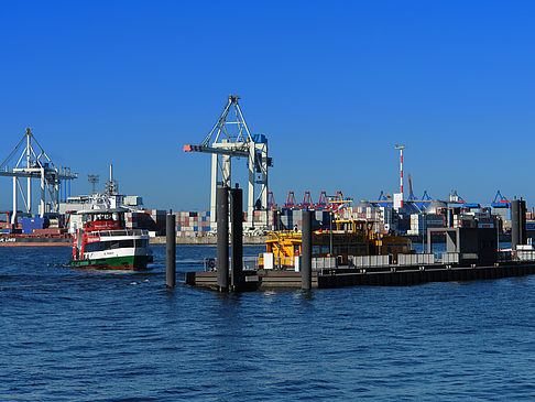 Foto Blick auf den Hafen