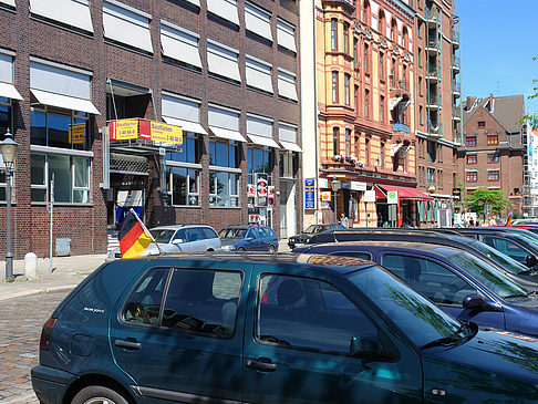 Fotos Autos mit Flaggen