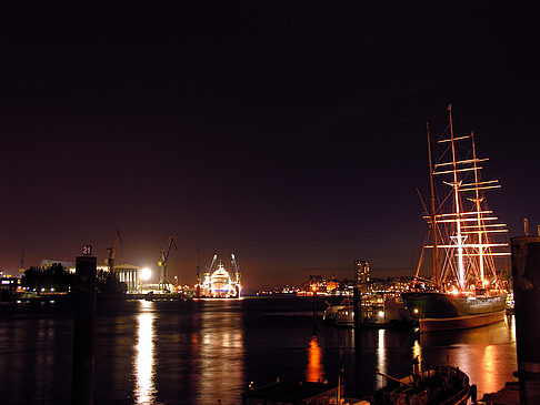 Foto Hamburger Hafen - Hamburg
