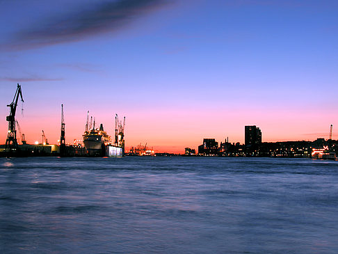 Foto Hamburger Hafen - Hamburg