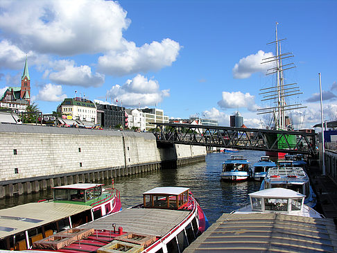 Foto Landungsbrücken - Hamburg